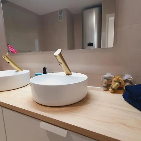 T3 Double Terrasses Clim Wifi En Centre-ville - Rossiconciergerie - Linge Inclus *