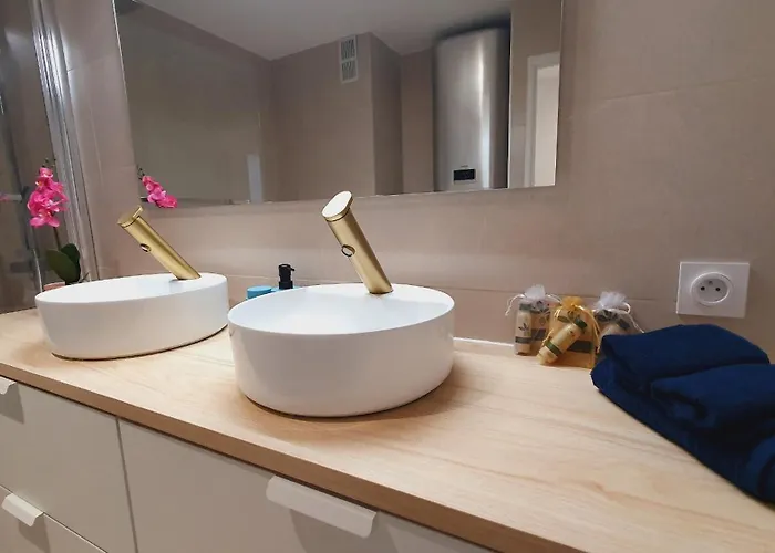 T3 Double Terrasses Clim Wifi En Centre-ville - Rossiconciergerie - Linge Inclus *